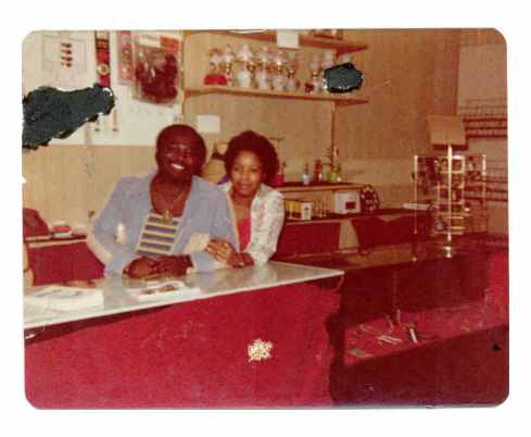 Codis &amp; Sandra at Katara-Rhythm Gift &amp; Record store